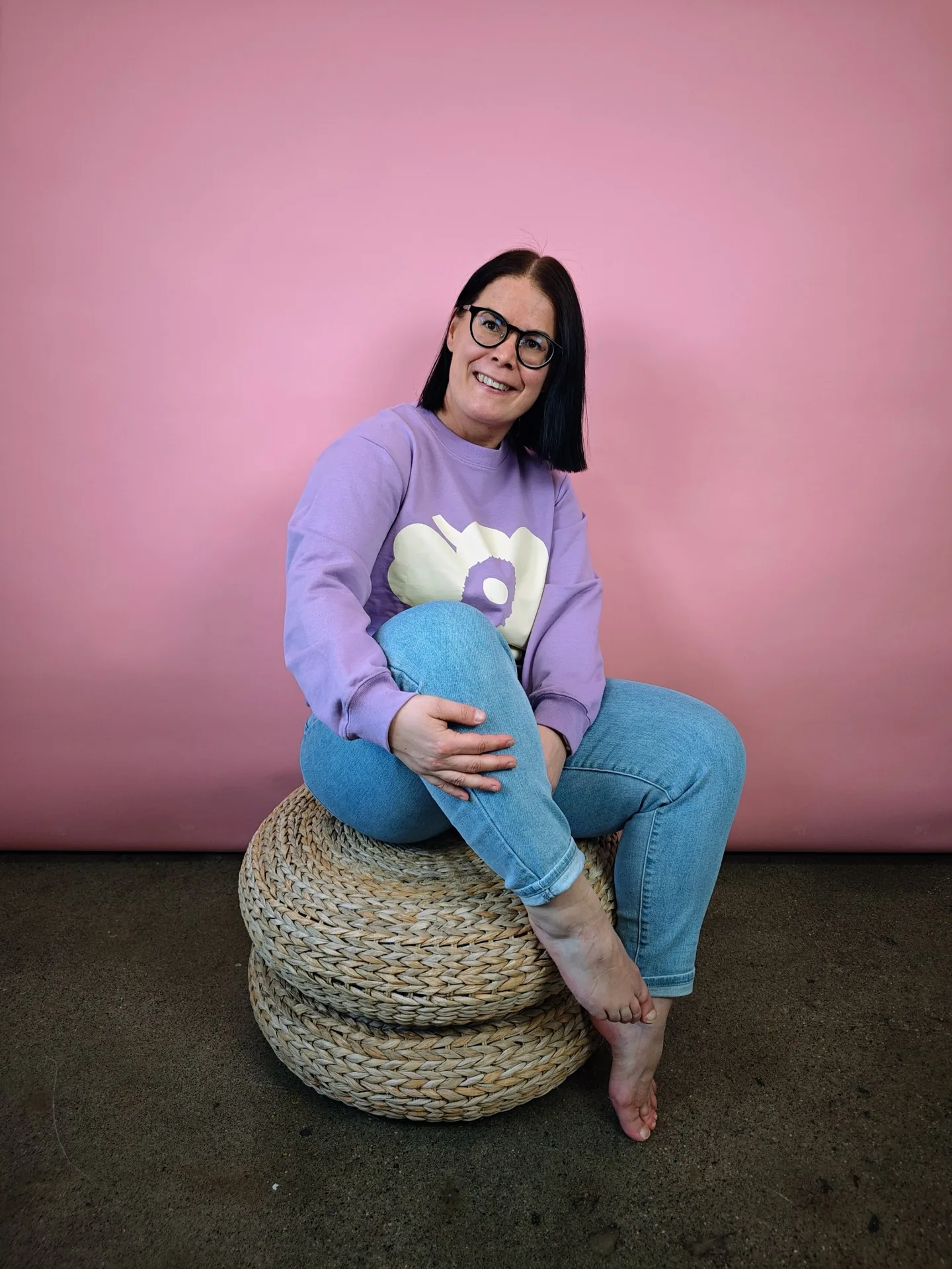 Kaisa-Maria Holm violetissa paidassa